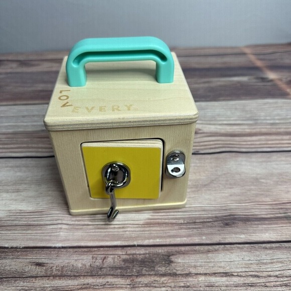 Lovevery Lock Box The Realist Play Kit (19-21 Months) Montessori Toy - Picture 6 of 6